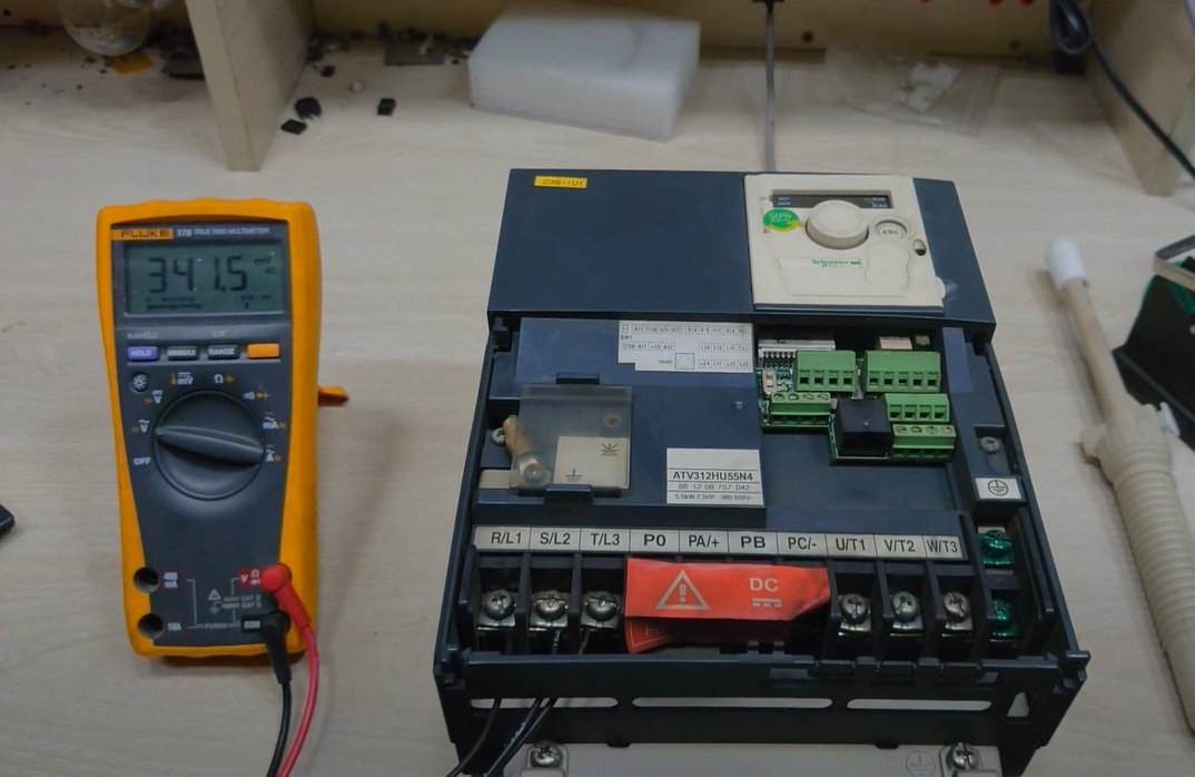 sửa biến tần schneider